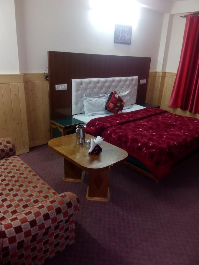 מנאלי Gautam Hotel & Cottage מראה חיצוני תמונה