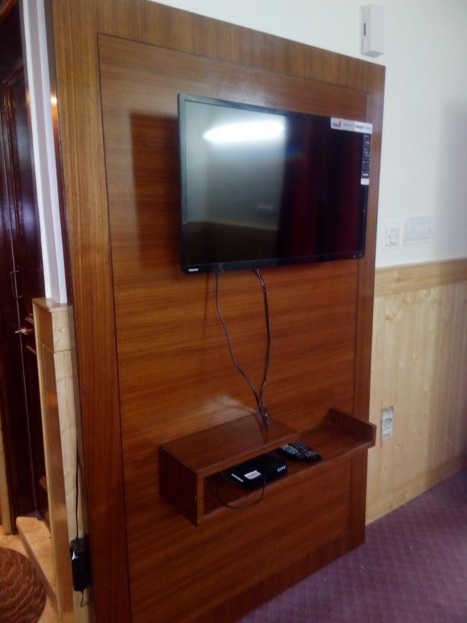 מנאלי Gautam Hotel & Cottage מראה חיצוני תמונה