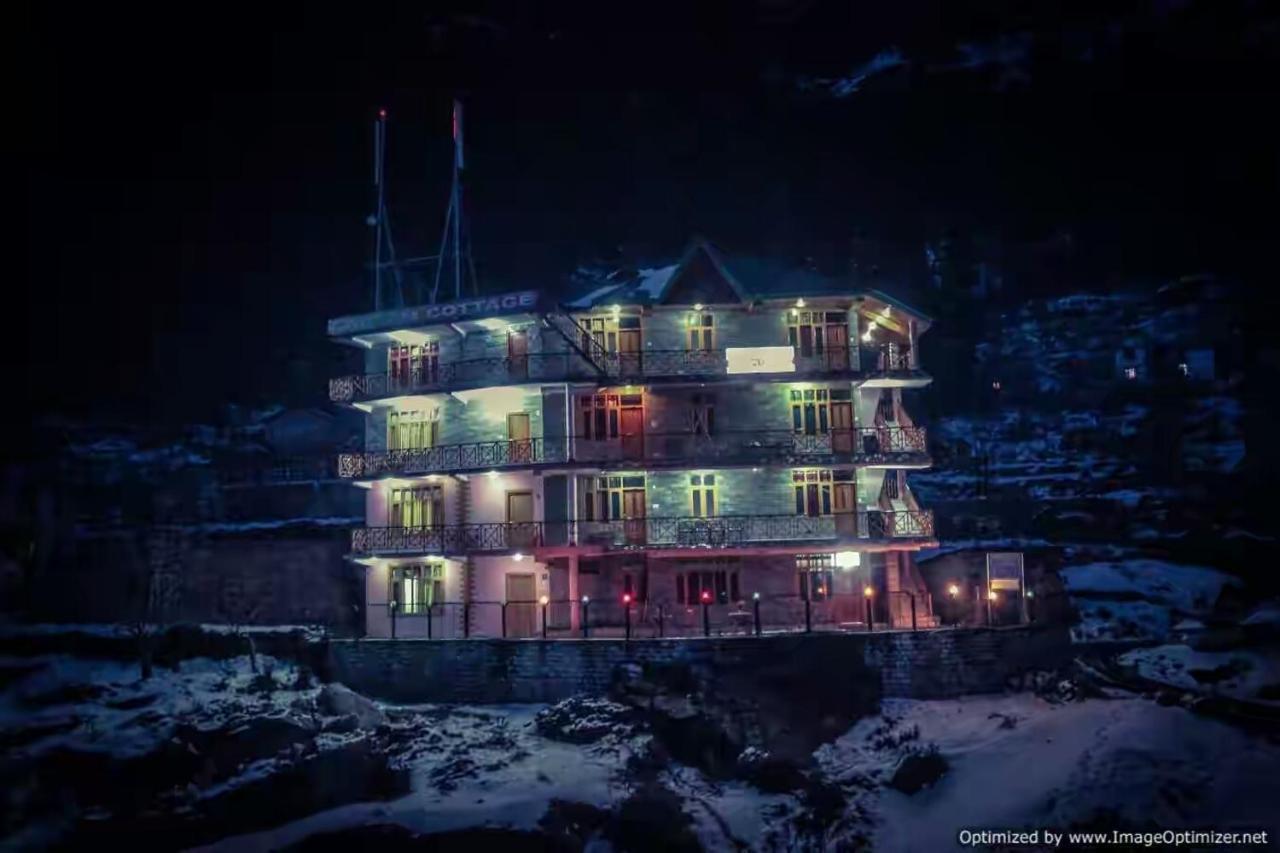 מנאלי Gautam Hotel & Cottage מראה חיצוני תמונה